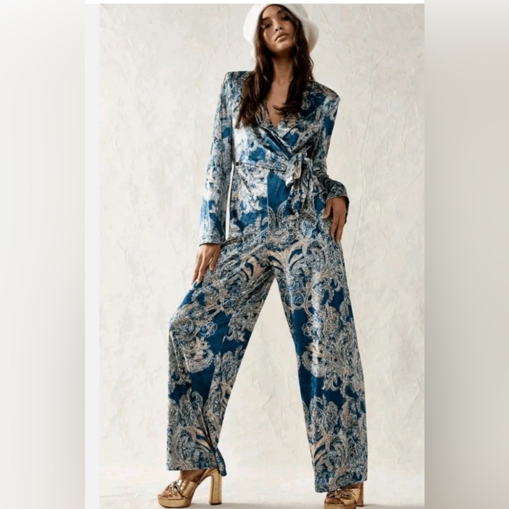 Free People Velour Wide Leg Wrap Cross Top Toe Closure Jumpsuit Size Large NWT